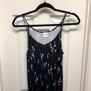 Black, comfy and cute maxi dress!